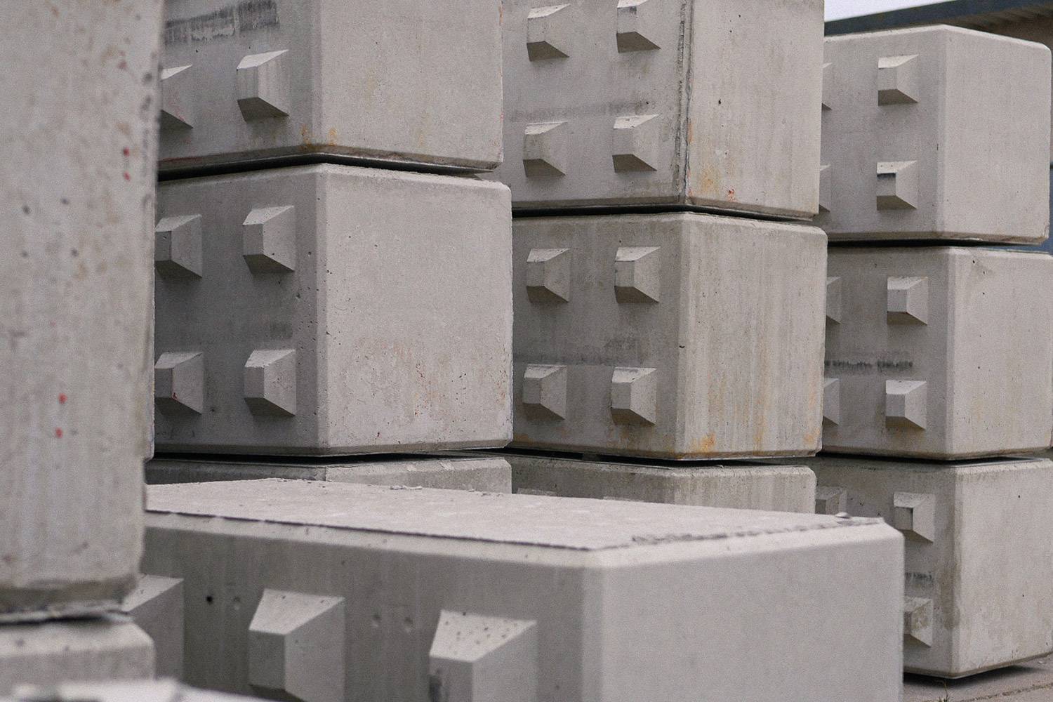 Betonsteine, steine aus beton